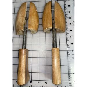 VTG Wooden Shoe Keepers Rochester NY No.3 Mohawk Split Toe‎ Adjustable